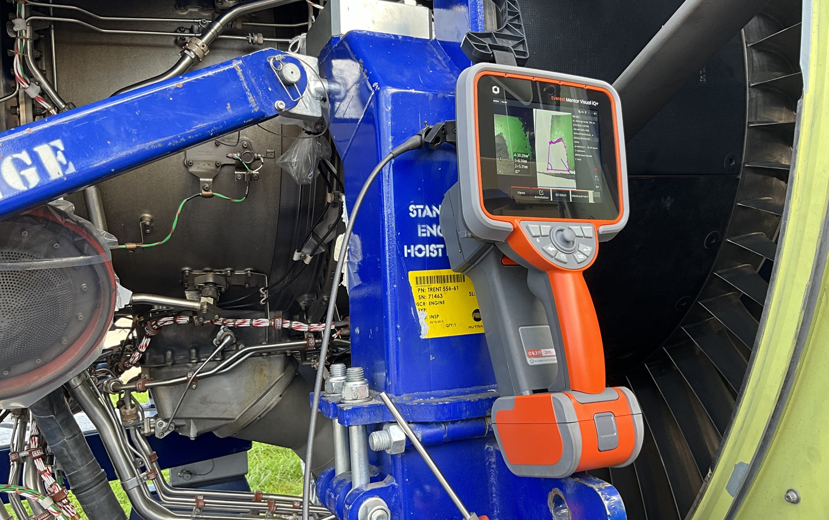 高清工業(yè)內(nèi)窺鏡檢查飛機(jī)輔助動(dòng)力裝置APU